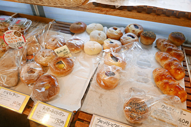 米澤美食：愛とパン（愛與麵包）-評價超高、來米澤必吃麵包店 @右上世界食旅