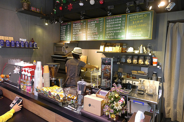 【台北-雙連站】牧豆咖啡：司康＋法式吐司二合一，點心界的「變形金剛」！ @右上世界食旅