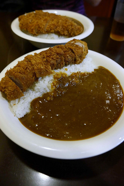 神戶美食-TACHIBANA洋食咖哩：媽媽的好味道咖哩飯 @右上世界食旅