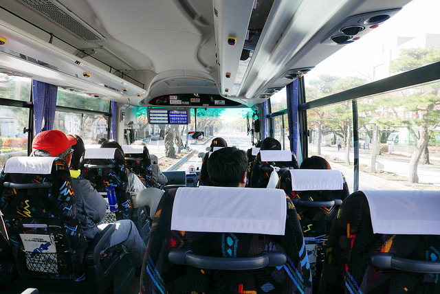 奧入瀨溪.十和田湖怎麼去？搭JR巴士的三種方式、秋季賞楓實景 @右上世界食旅