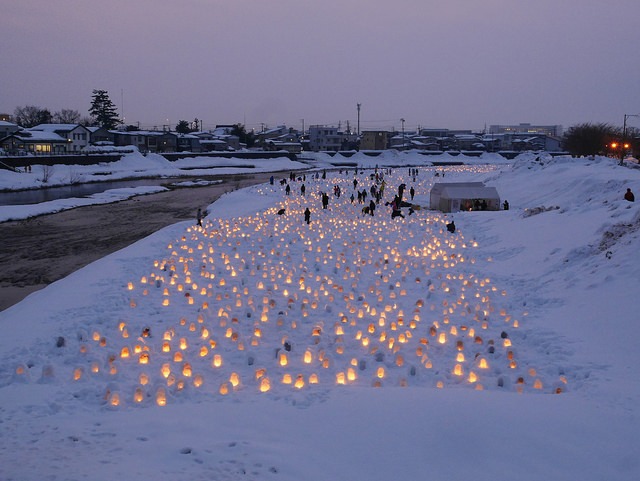 秋田 橫手雪屋祭：日本冬季最大雪屋祭典 夜景遺產 @右上世界食旅