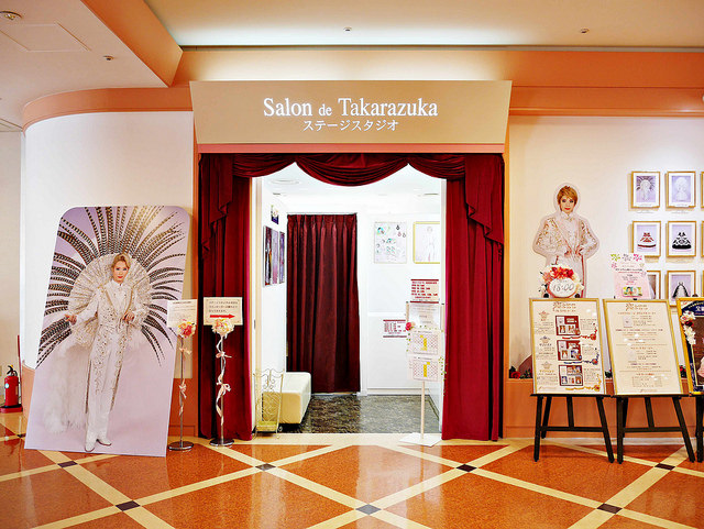 神戶旅遊-寶塚歌劇團 大劇場：歌舞劇妝髮、換裝體驗．參觀寶塚歌劇的殿堂 @右上世界食旅