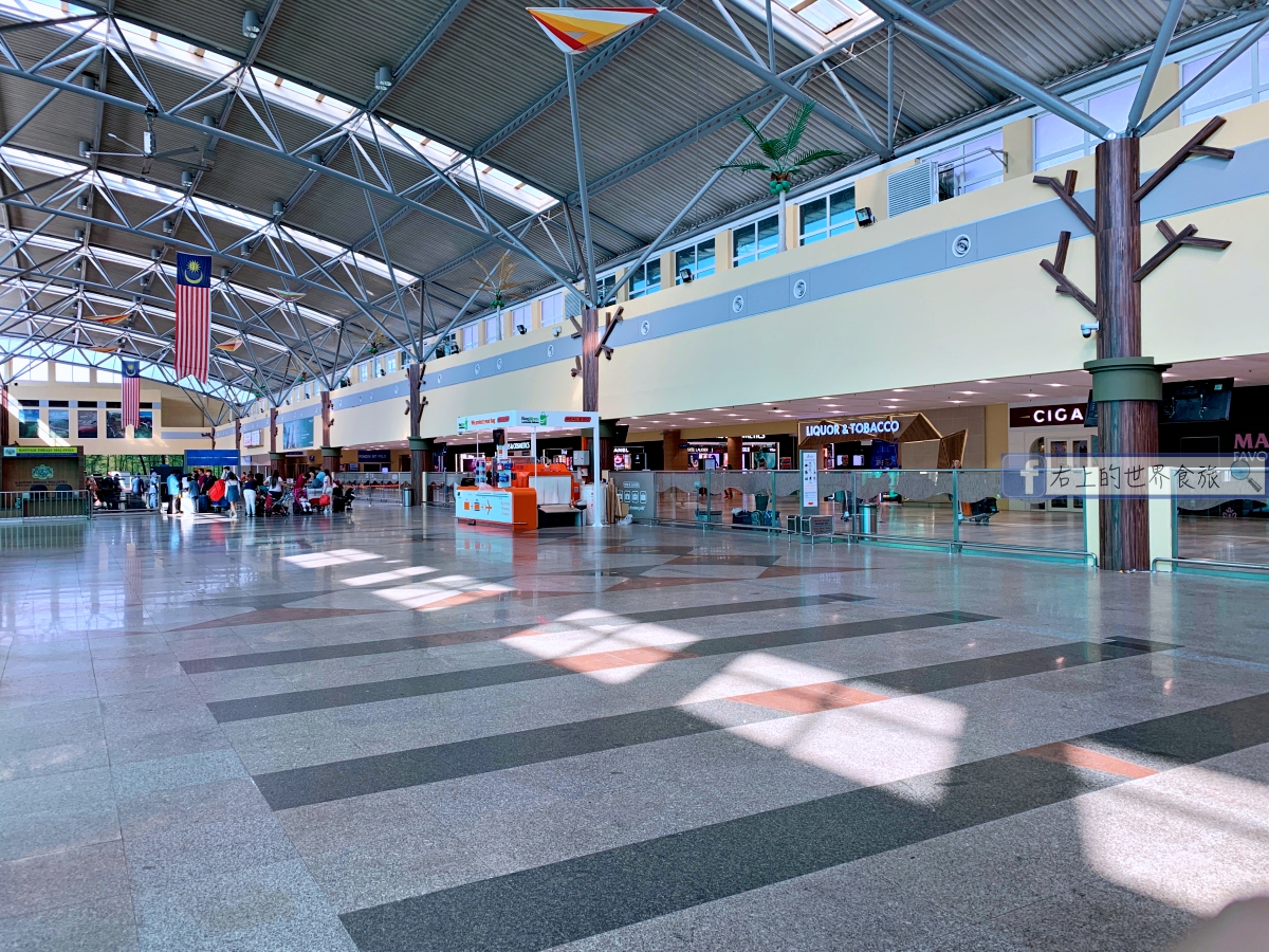 新馬行程4-蘭卡威機場完整攻略．自駕租車．美食（亞坤咖椰吐司、星巴克、COSTA COFFEE） @右上世界食旅