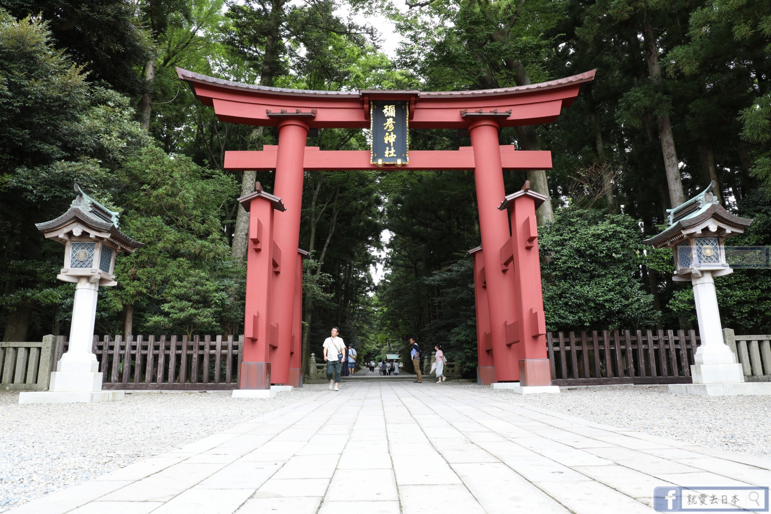 新潟旅遊-彌彥神社：創立超過2400年．新潟最大的神社 @右上世界食旅